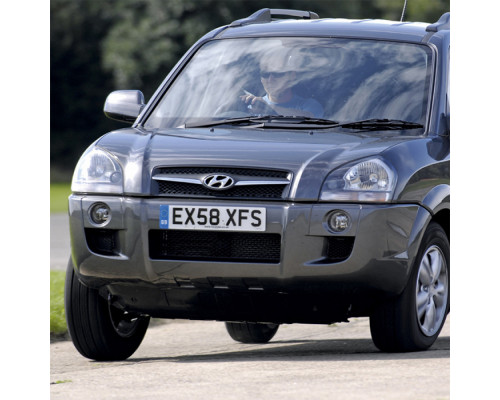 Купить Бампер передний в цвет кузова Hyundai Tucson 1 (2004-2010) без расширителей в Казани